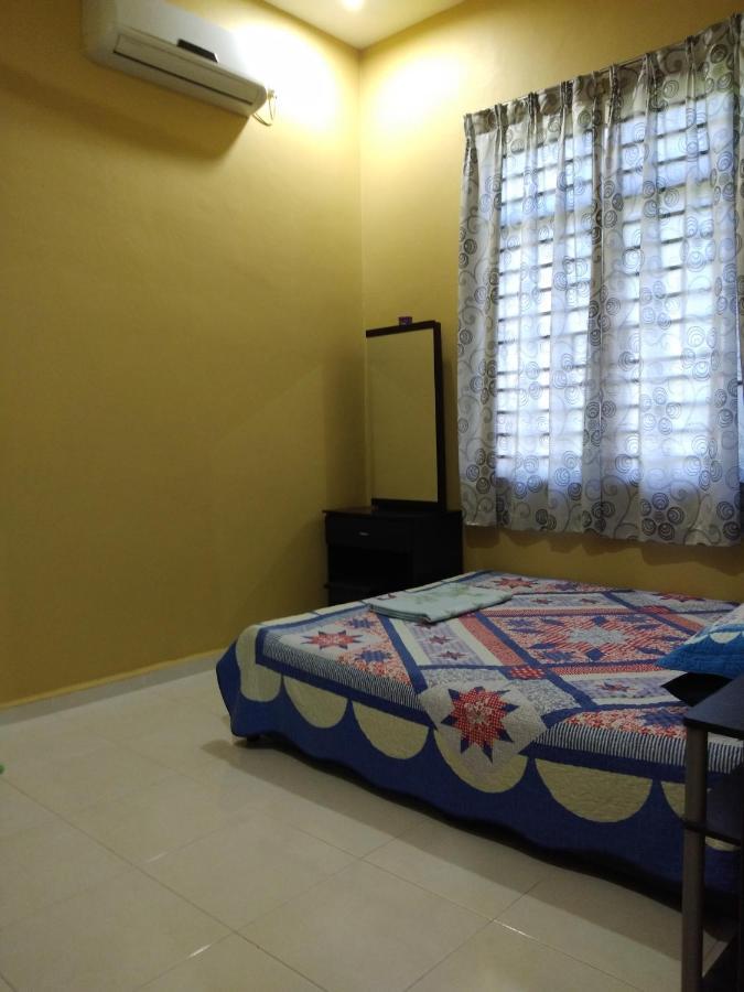 Davallia Homestay Dungun Extérieur photo